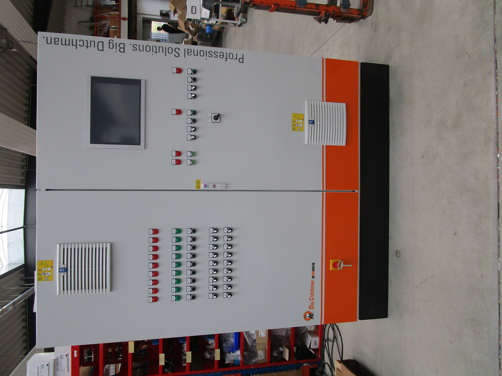 Control cab. FALA Egg Cross Col. AMACS Egg-Flow